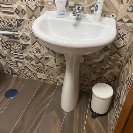 Station Giulia Неаполь