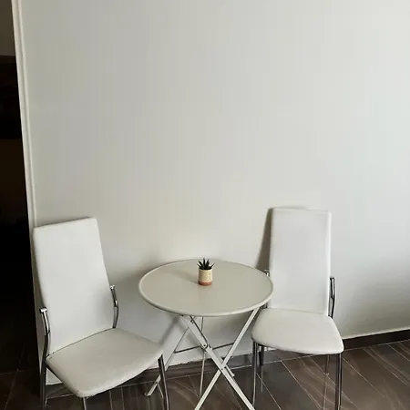 Station Giulia Гостевой дом Неаполь